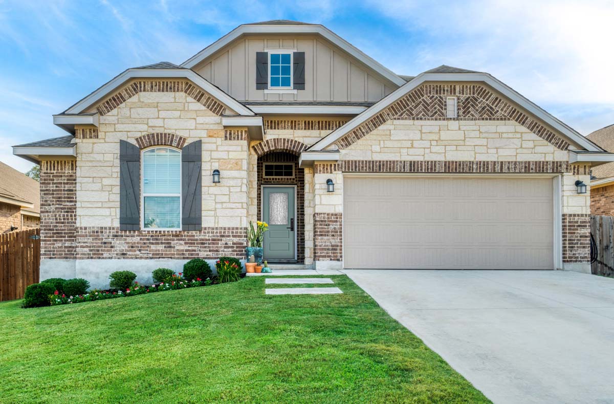 Mixed Materials Exterior